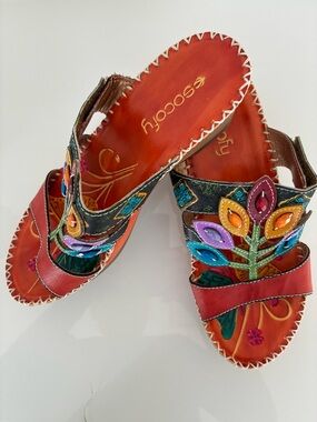 Colorful Red Embroidered Leaf-Accent Women's Sandals